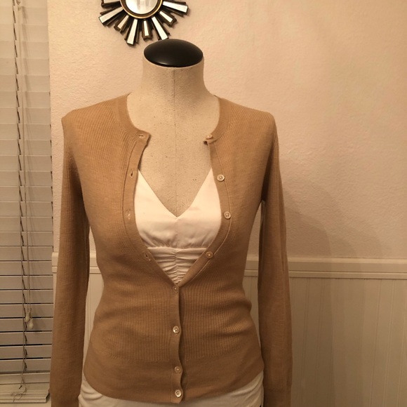 Banana Republic Cardigan Sweater - Picture 4 of 5